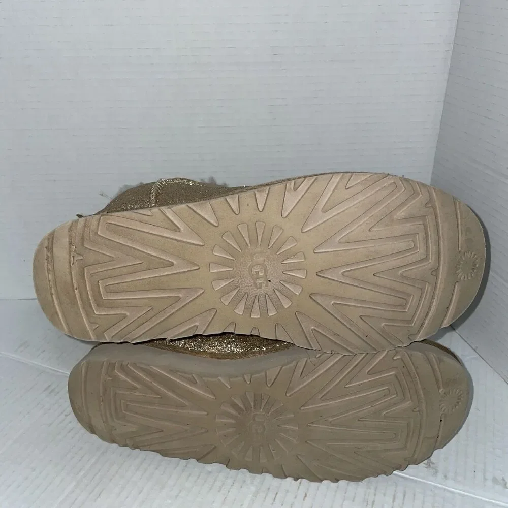 UGG Boots Women's Size 9 Gold Classic Short Bows Sparkle Shearling Mini Bailey - Picture 11 of 13